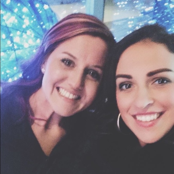 Meet your Posher, Christine - Picture 1 of 1